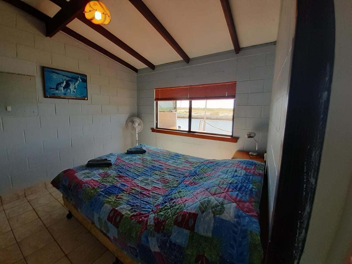 Pelican Point Waterfront Resort Formerly Carnarvon Beach Retreat מראה חיצוני תמונה