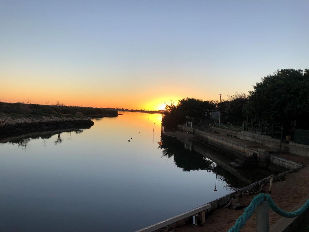 Pelican Point Waterfront Resort Formerly Carnarvon Beach Retreat מראה חיצוני תמונה